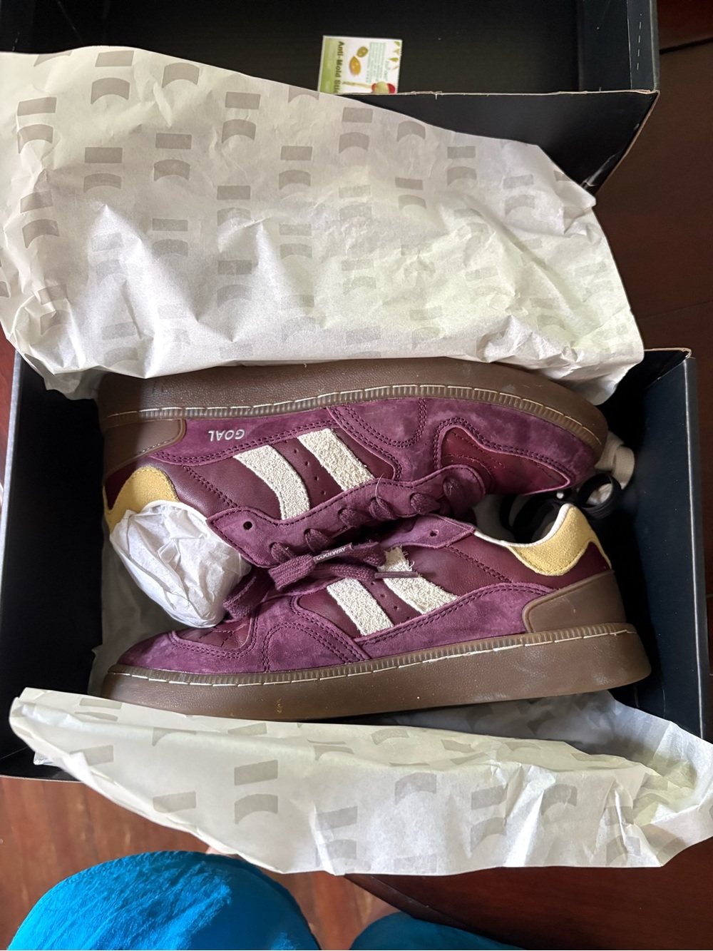 Coolway Wine Goal Sneakers. Women Size 8 (EU 39).